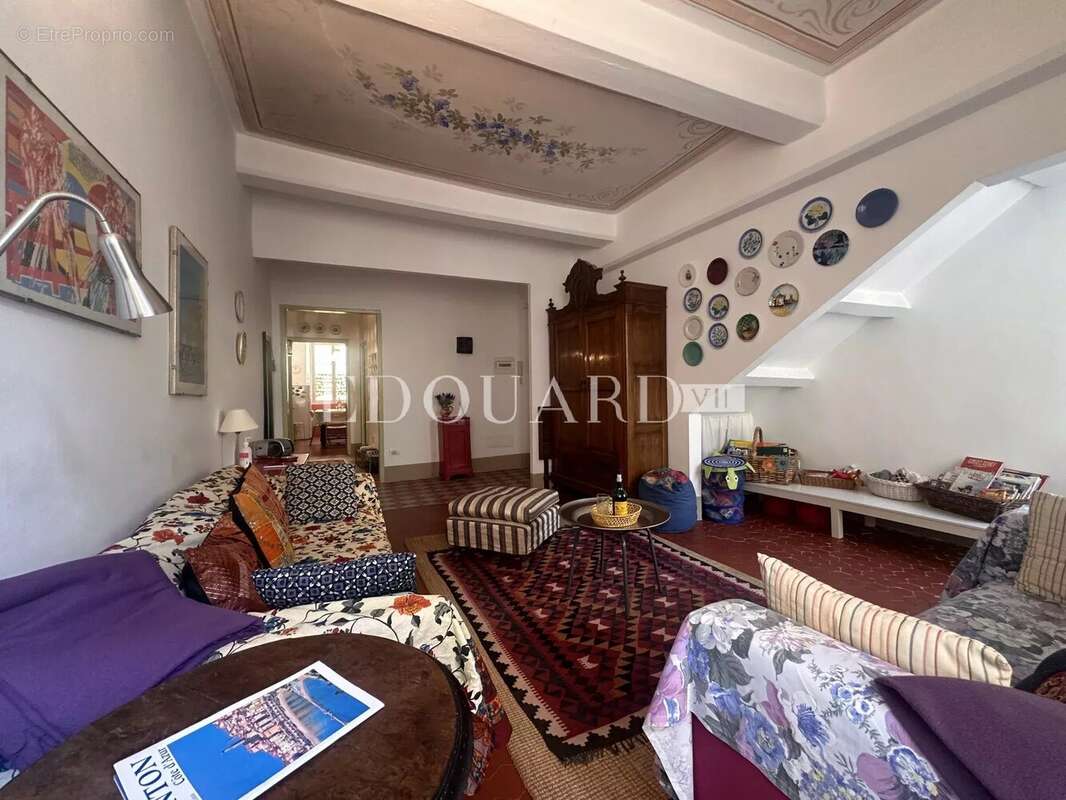 Appartement à MENTON