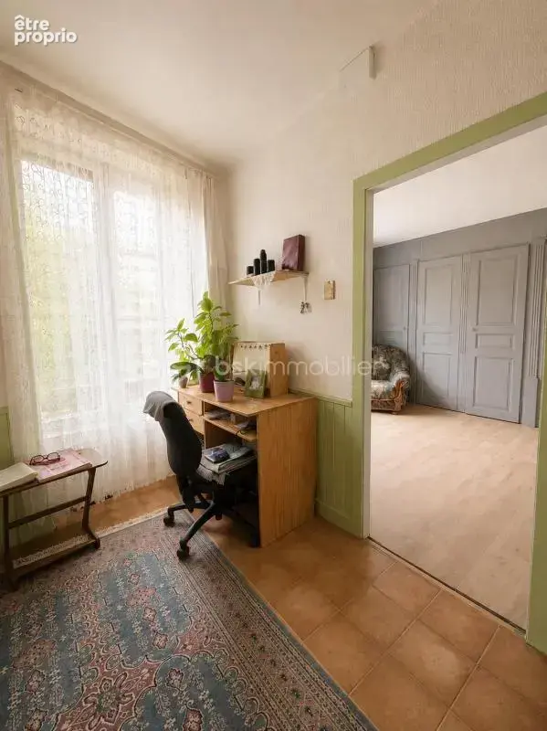 Maison 106 m² à Thiers  - photo 12