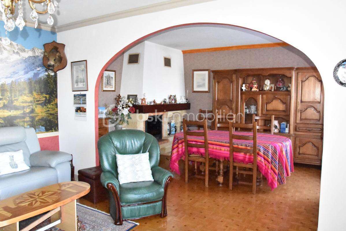 Maison à CORBEIL-ESSONNES