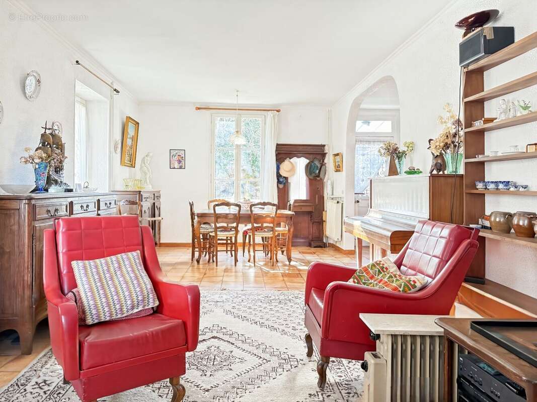 Maison à LA CHAPELLE-GAUTHIER