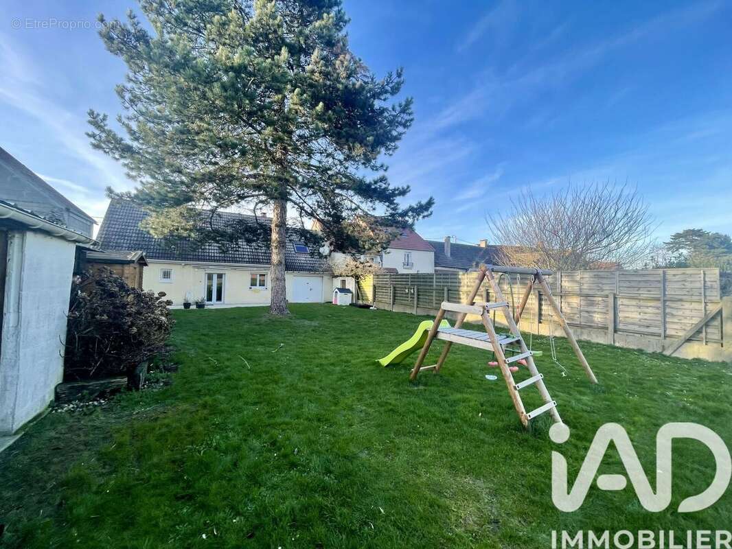 Maison 131 m² à Giremoutiers  - photo 3