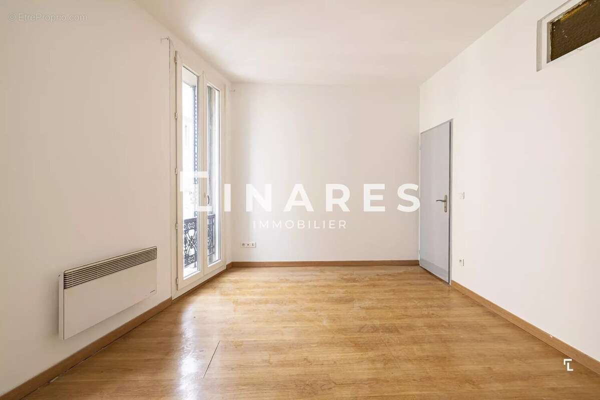 Appartement à MARSEILLE-1E