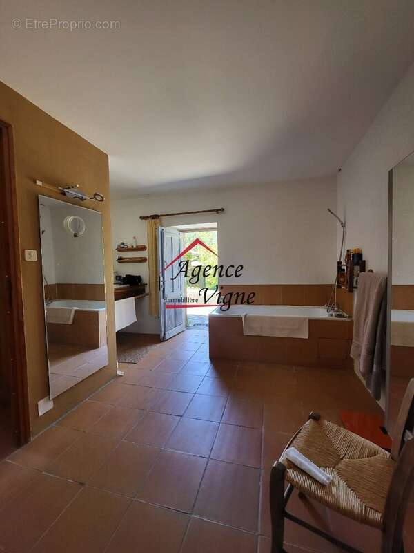 Maison à PEYREMALE