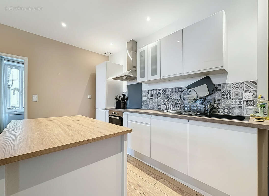 Appartement à TOURNON-SUR-RHONE