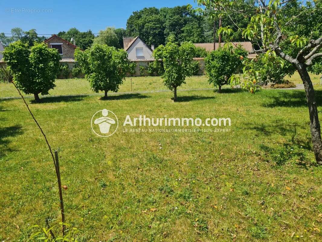 Maison à SAINT-FARGEAU-PONTHIERRY