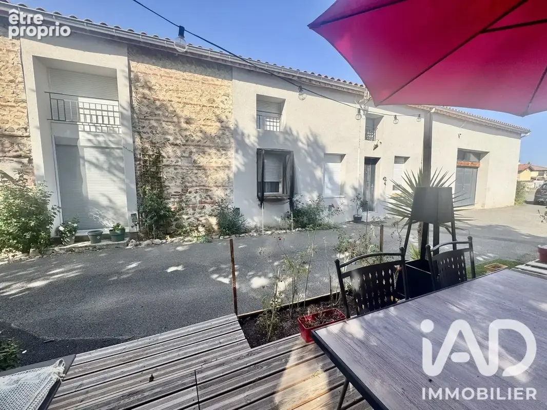 Photo 1 - Maison à VEAUCHETTE
