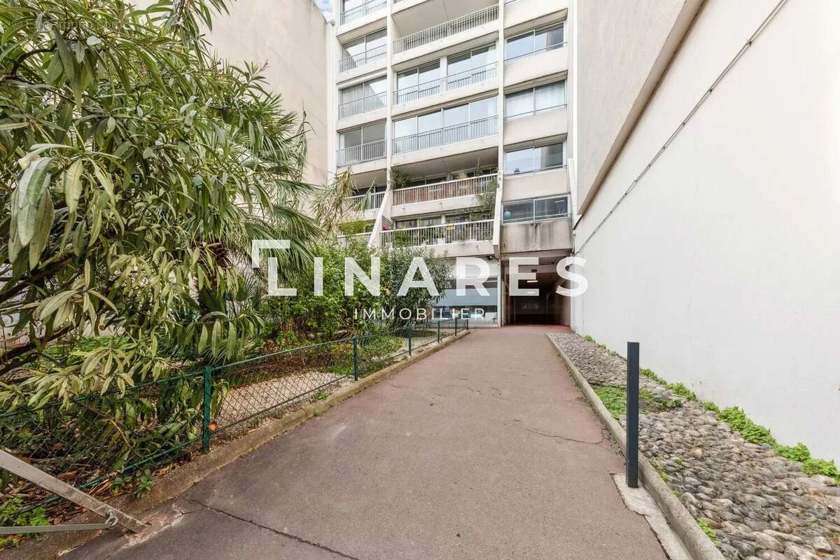 Appartement à PARIS-10E