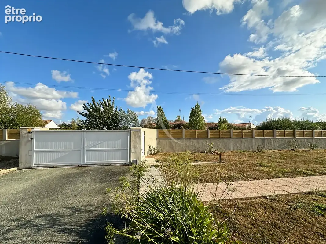 A vendre proche du bourg en impasse - Maison de plain-pied - photo 14