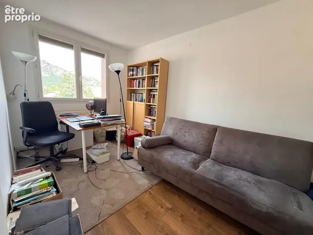 HIDRI IMMO PLUS vous propose en exclusivité un appartement 3 pièces loué avec balcon et cave à Fontaine - photo 5