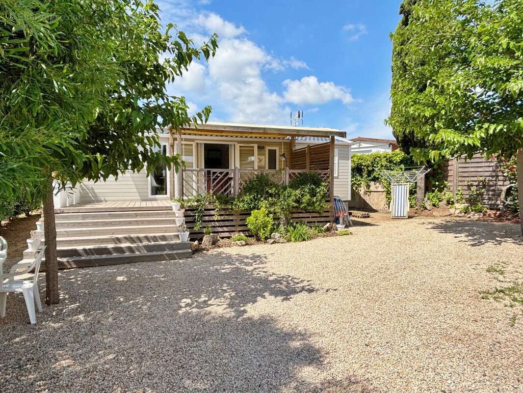 Maison à ROQUEBRUNE-SUR-ARGENS