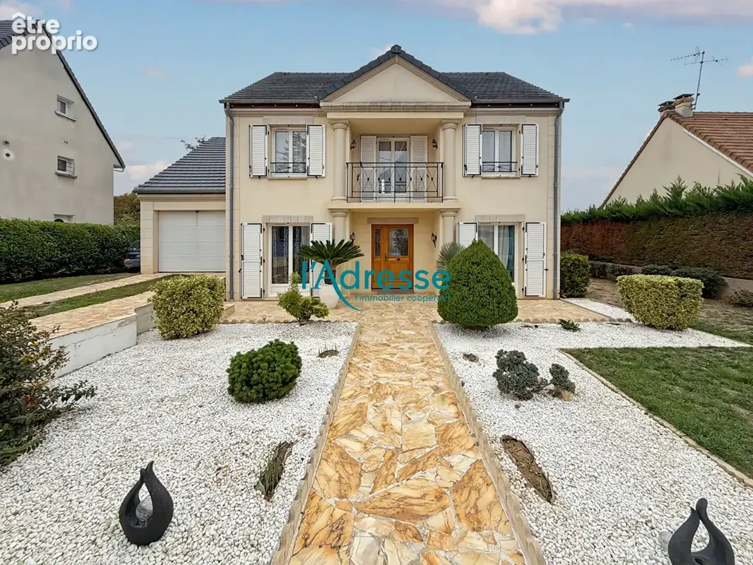 Maison familiale Bouafle de 118m² et 4 chs - photo 1