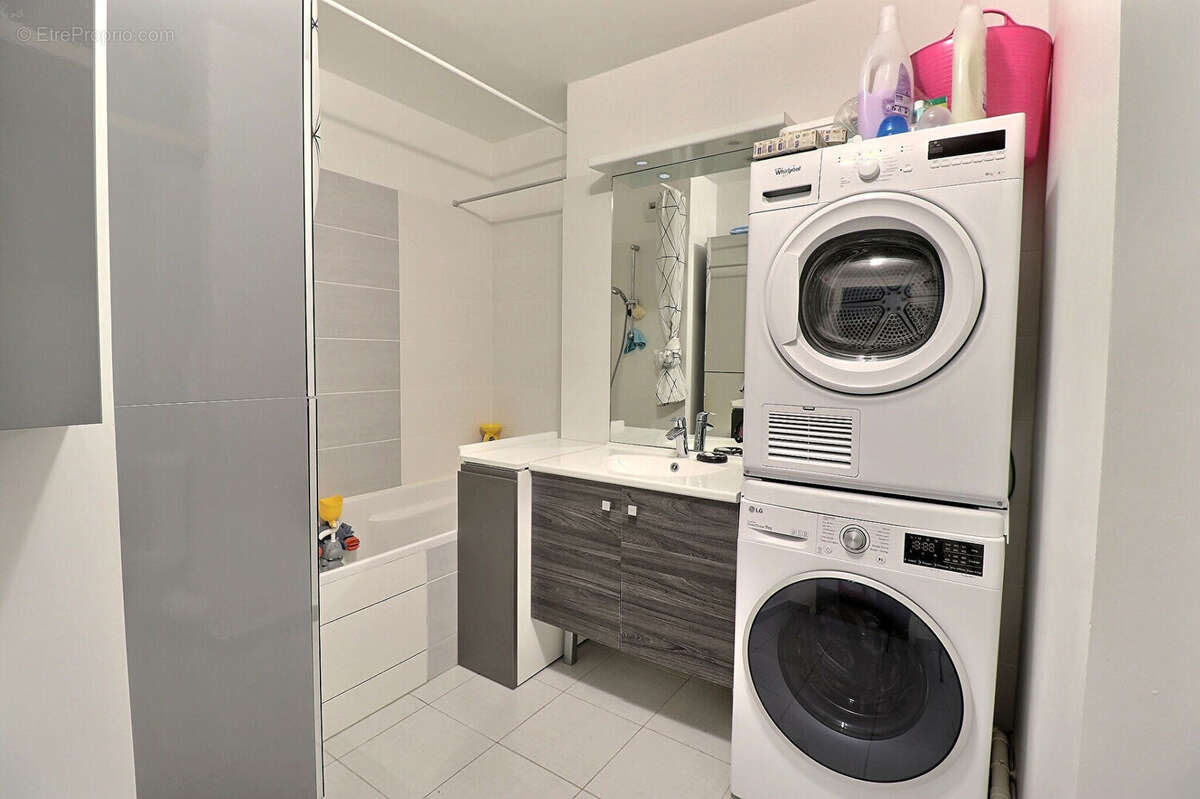 Appartement à MAREIL-MARLY