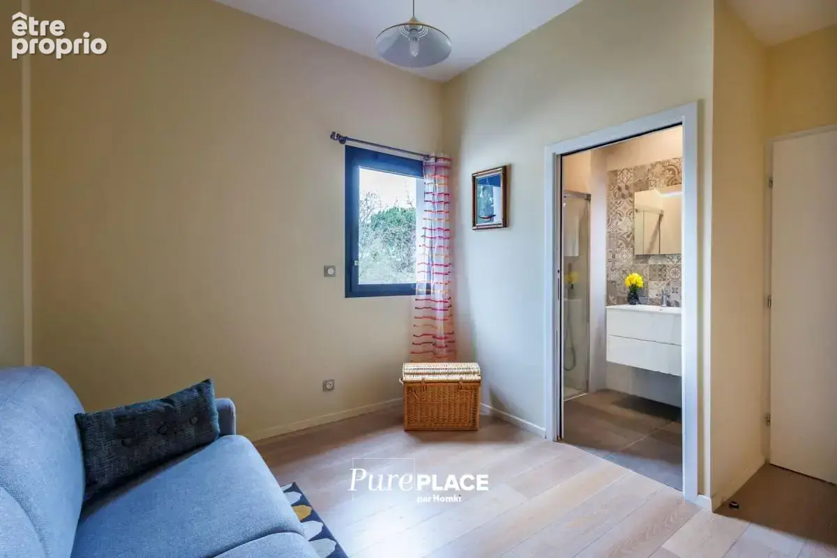 Appartement de standing 3 pièces 100m²  avec piscine et garages - photo 11