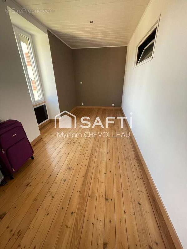 Photo 9 - Maison à POUILLE