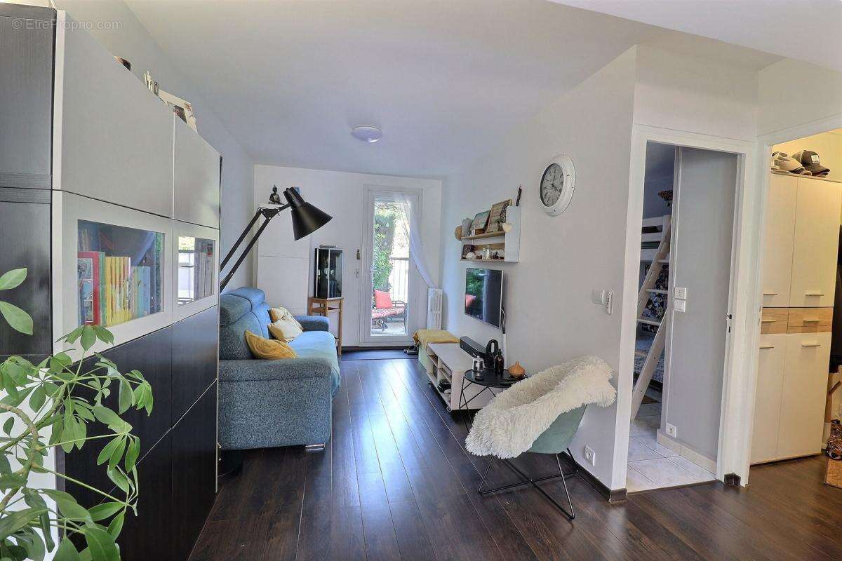 Appartement à BOUGIVAL