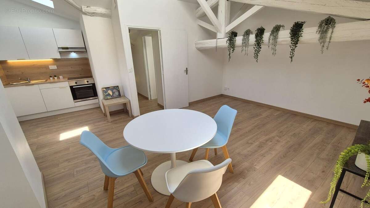 Appartement à CHARLY