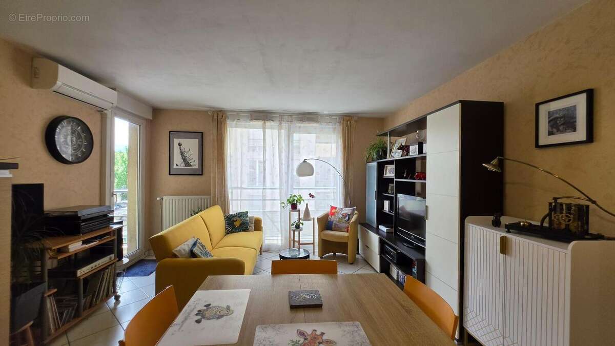 Appartement 37 m² à Lyon-7e  - photo 2