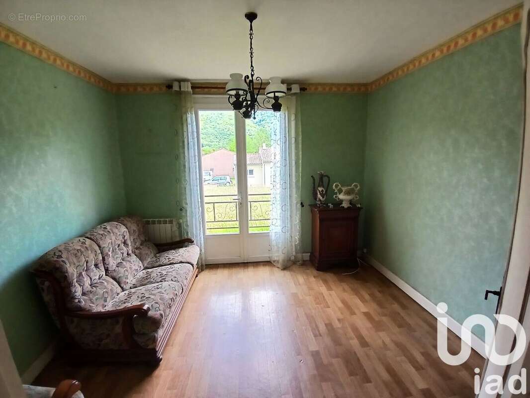 Maison 95 m² à Albine  - photo 8