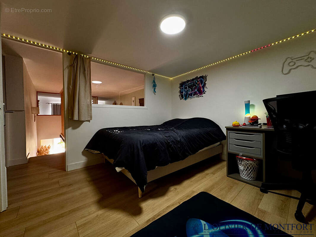 Appartement La Queue Les Yvelines 2 pièce(s) 76.33 m2 - photo 8