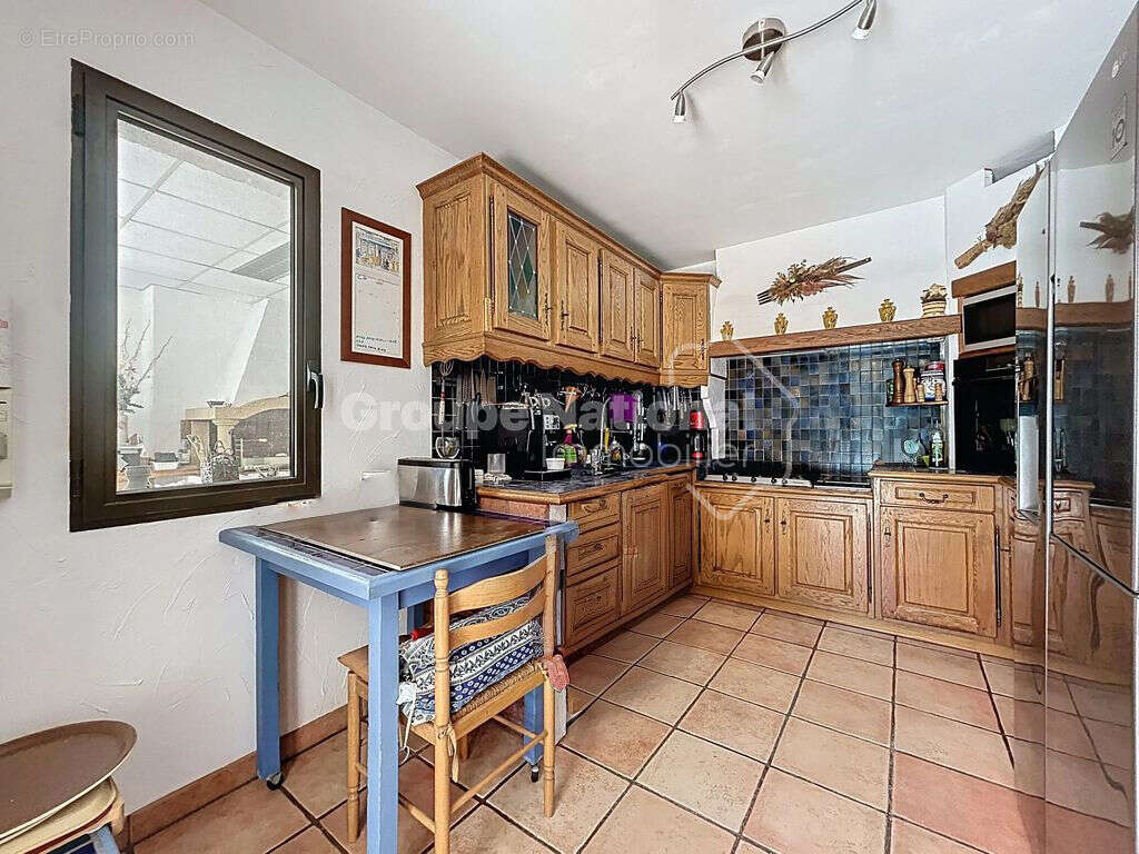 Maison à UCHAUX