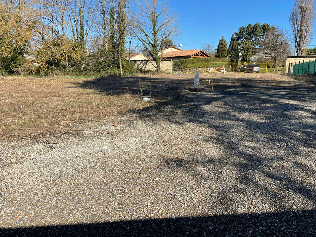 Terrain à LA CHAPELLE-DE-GUINCHAY