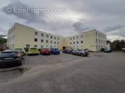 Commerce à LILLEBONNE