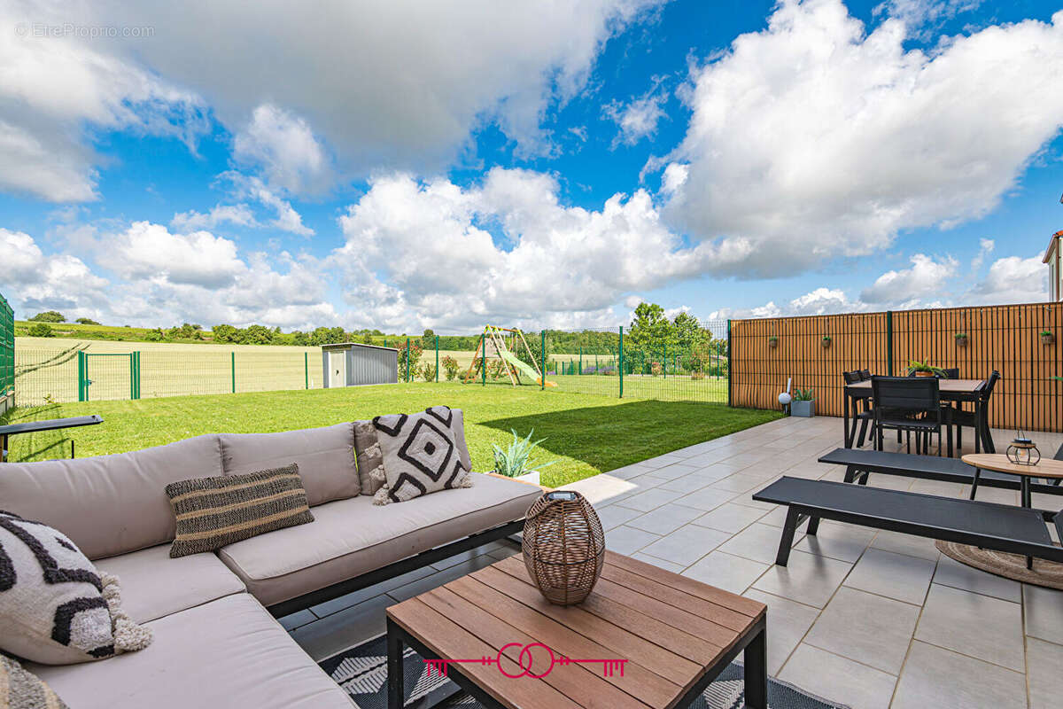 En exclusivite - a vendre maison  4 chambres jardin et garage - photo 2