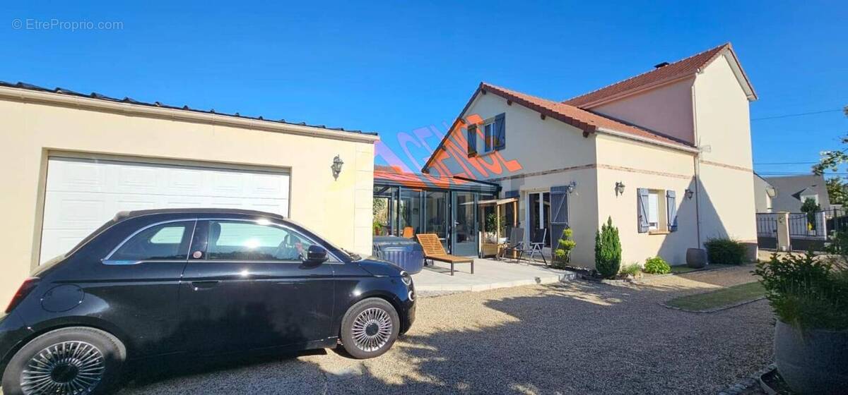 Maison à VIARMES