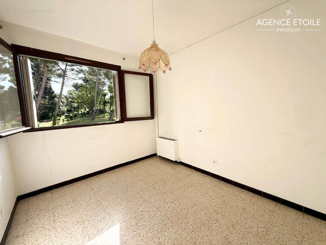 Appartement à MARSEILLE-12E