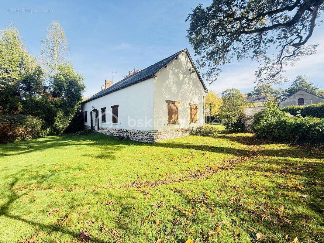 Maison à VERN-SUR-SEICHE