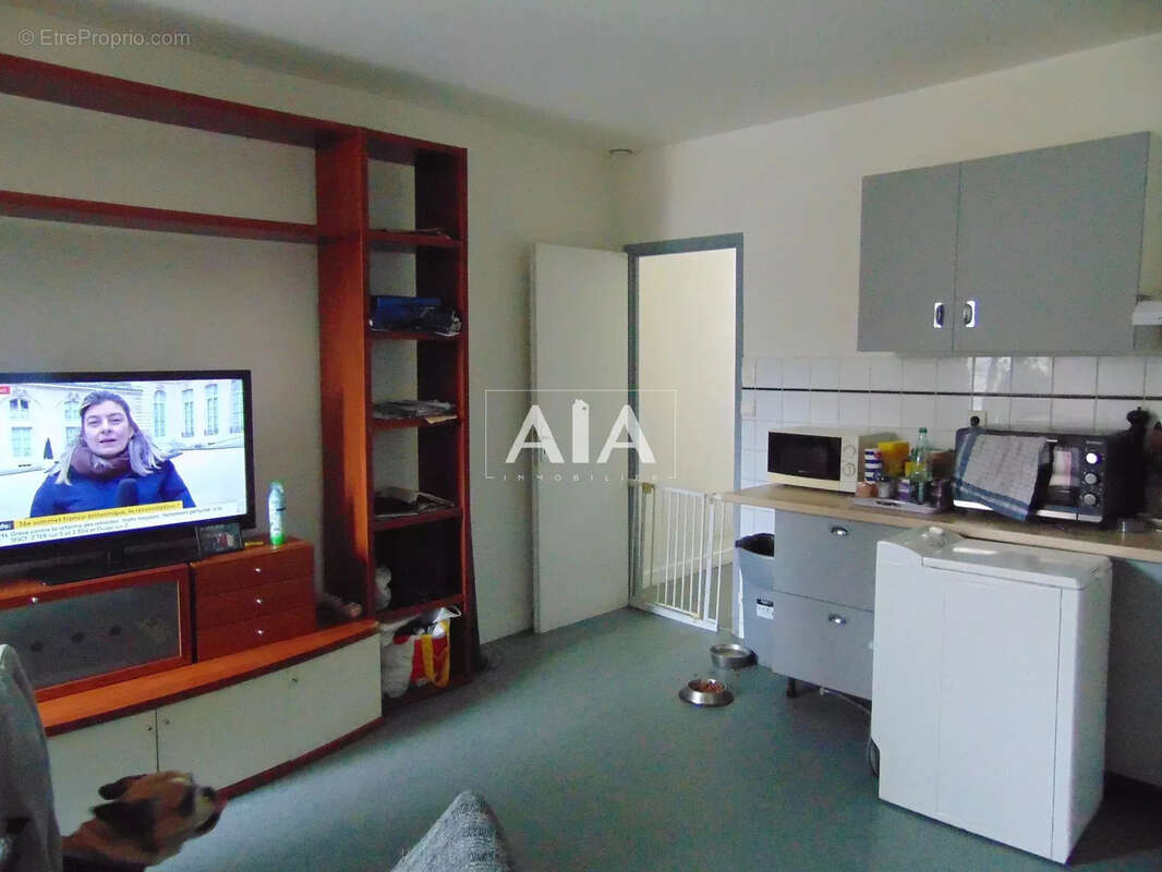 Immeuble appartements + commerce - photo 16