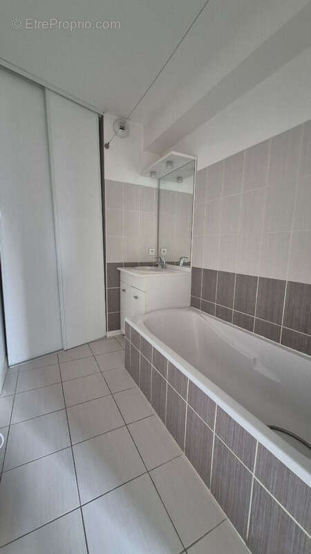 Appartement à SAINTES