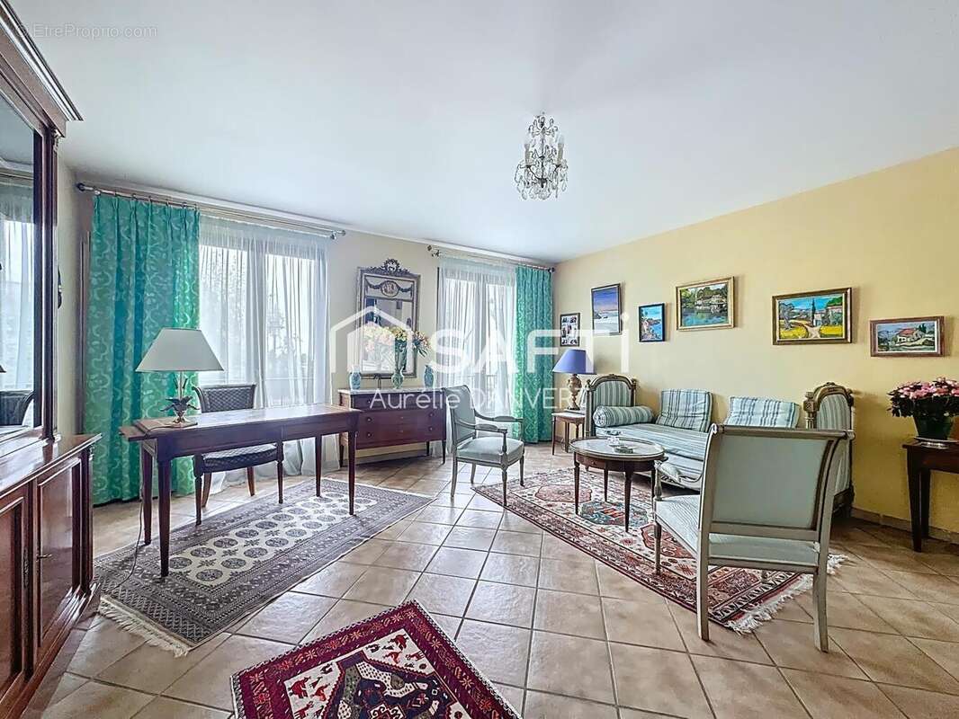 Photo 3 - Maison à RUEIL-MALMAISON