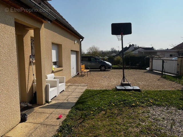 Maison à CHATENOY-LE-ROYAL