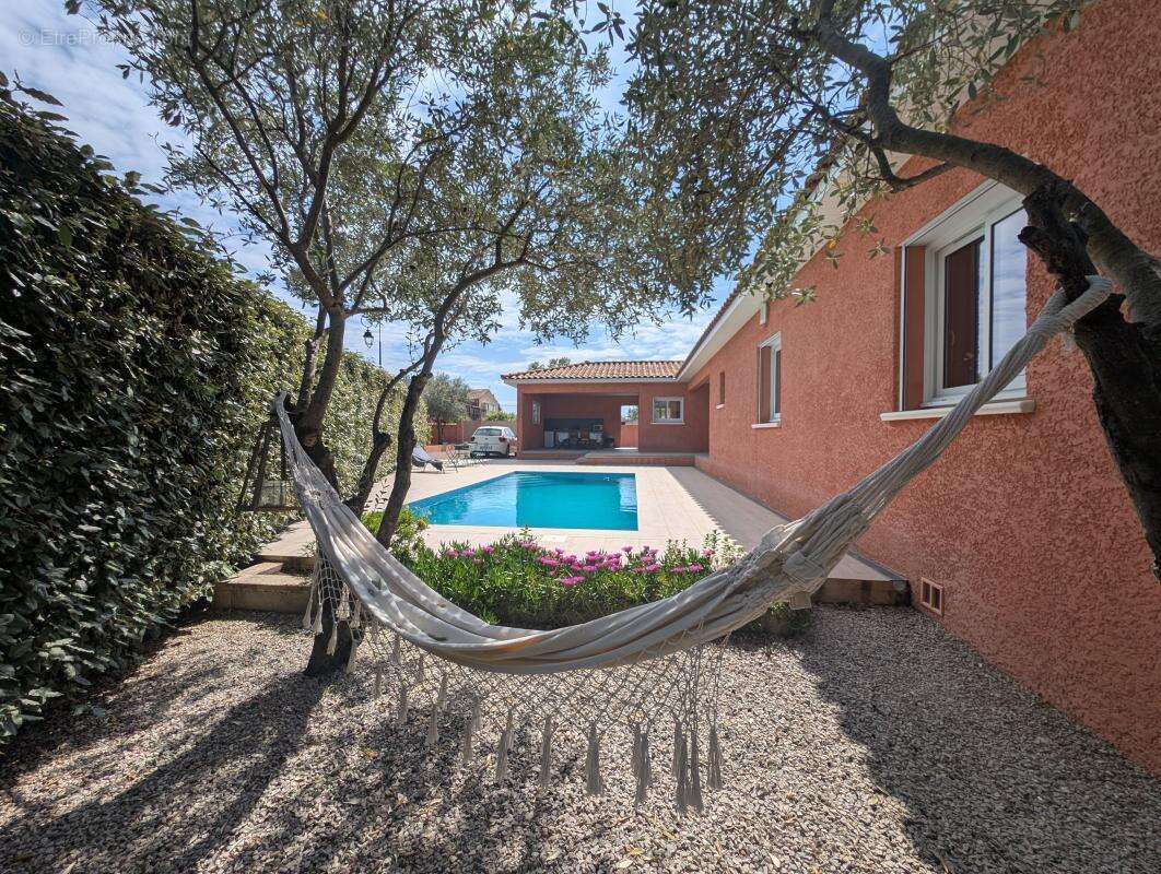 Maison à USCLAS-D'HERAULT