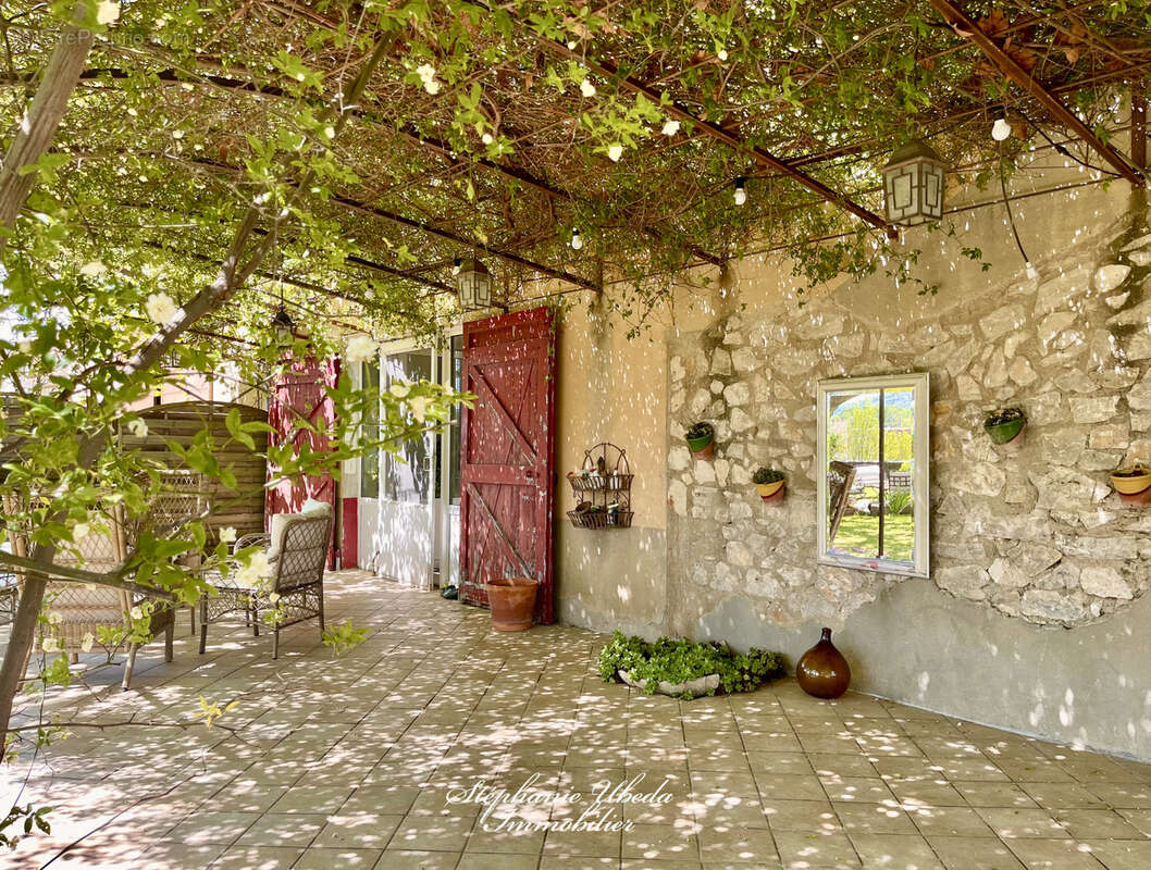 Maison à MALLEMORT