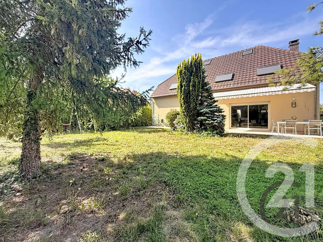 Maison à SAINT-JULIEN-LES-VILLAS