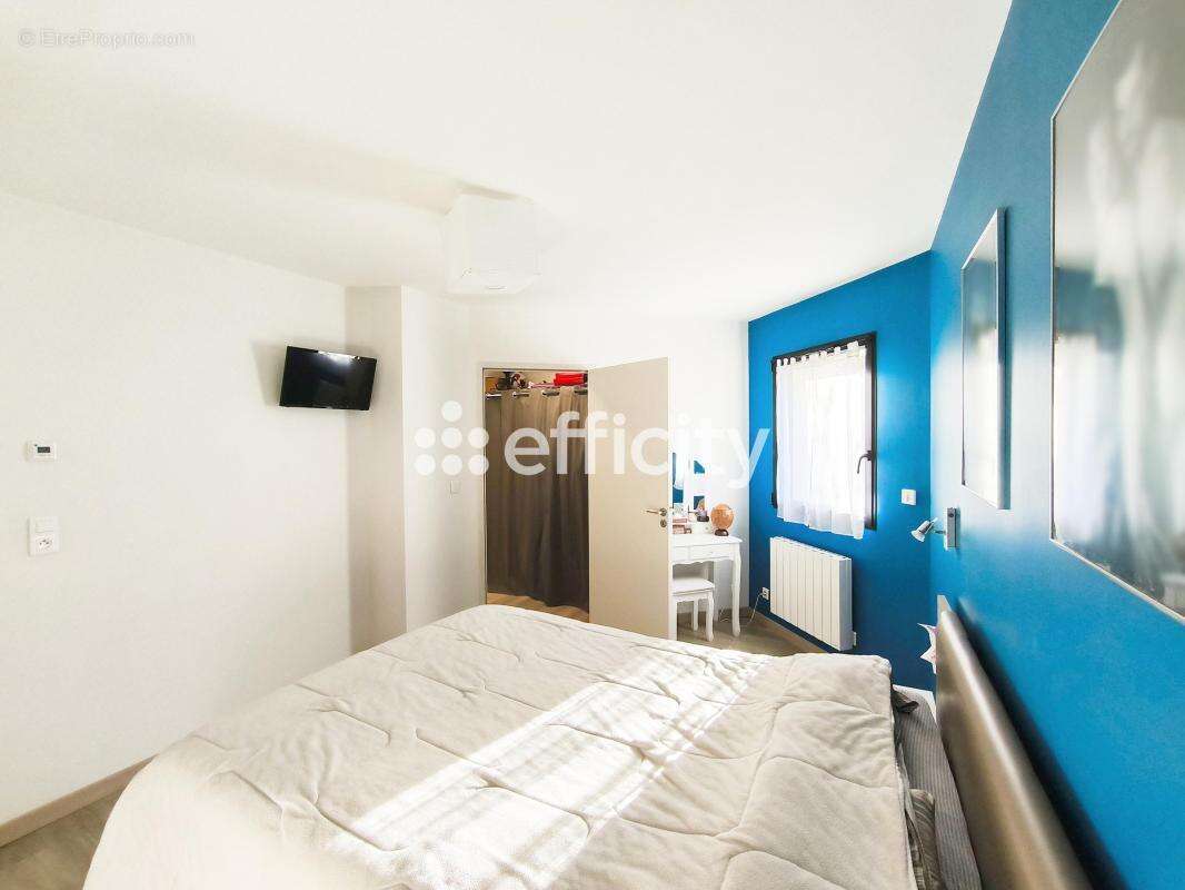 Maison à VILLEDIEU-LES-POELES