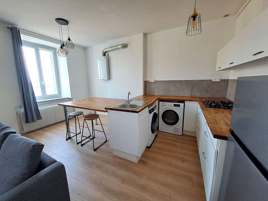 Appartement à LA MULATIERE