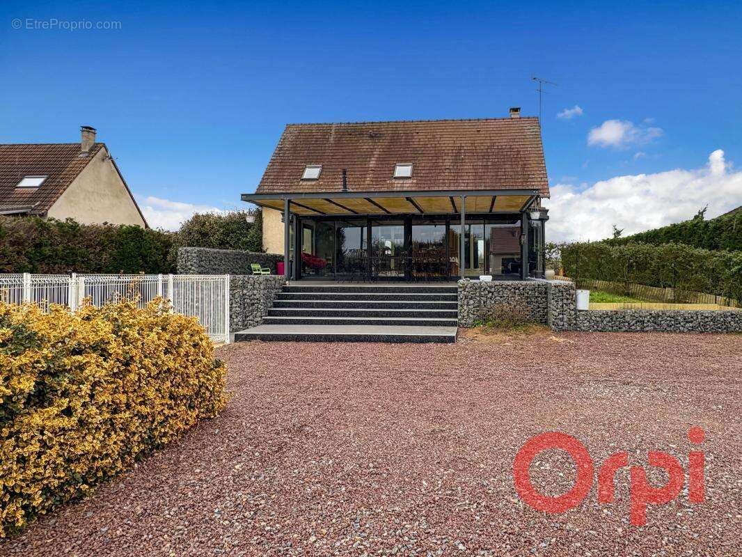 Maison à COSNE-D'ALLIER