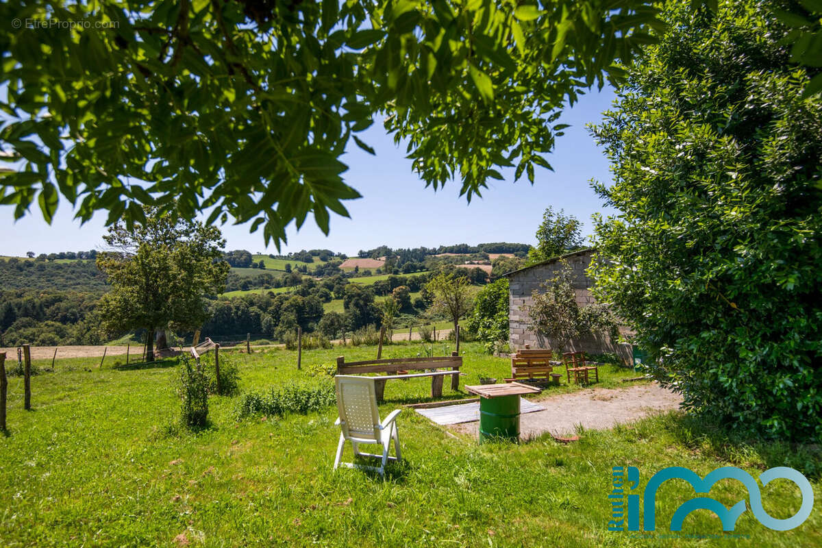 Maison à RIEUPEYROUX