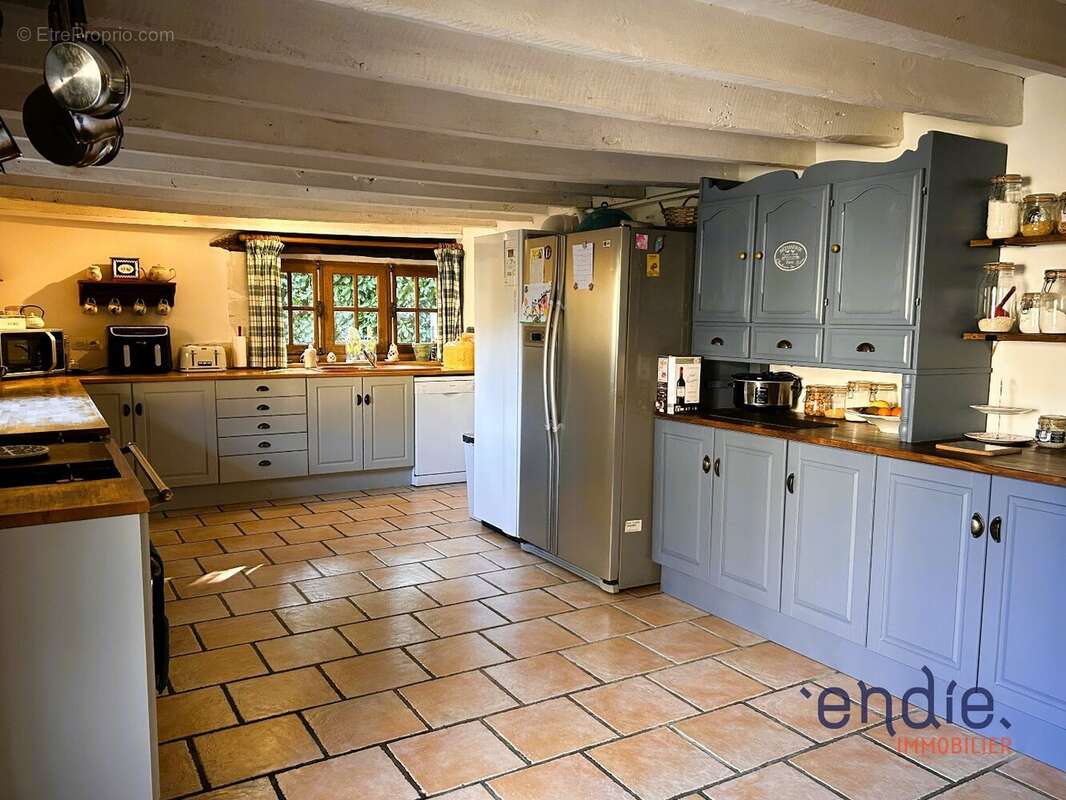 Maison à SAINT-REMY-SUR-CREUSE