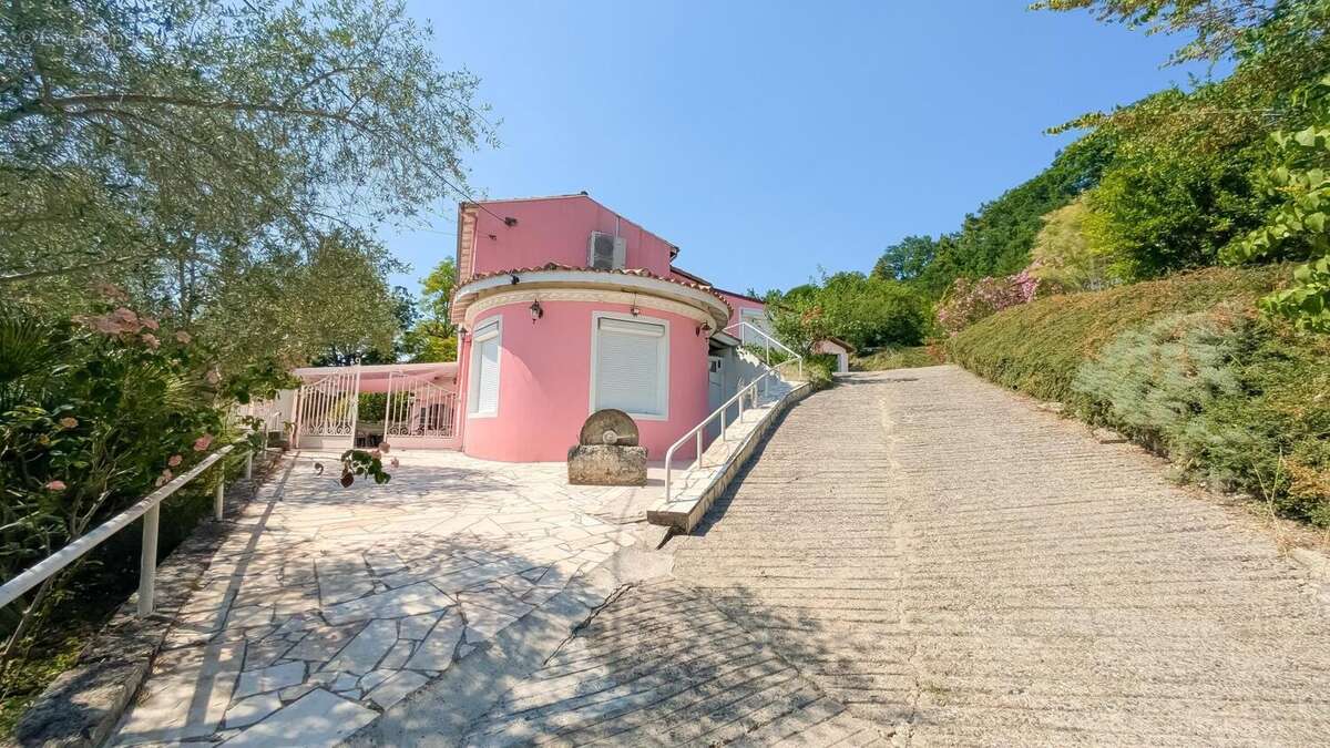 Photo 2 - Maison à COLAYRAC-SAINT-CIRQ