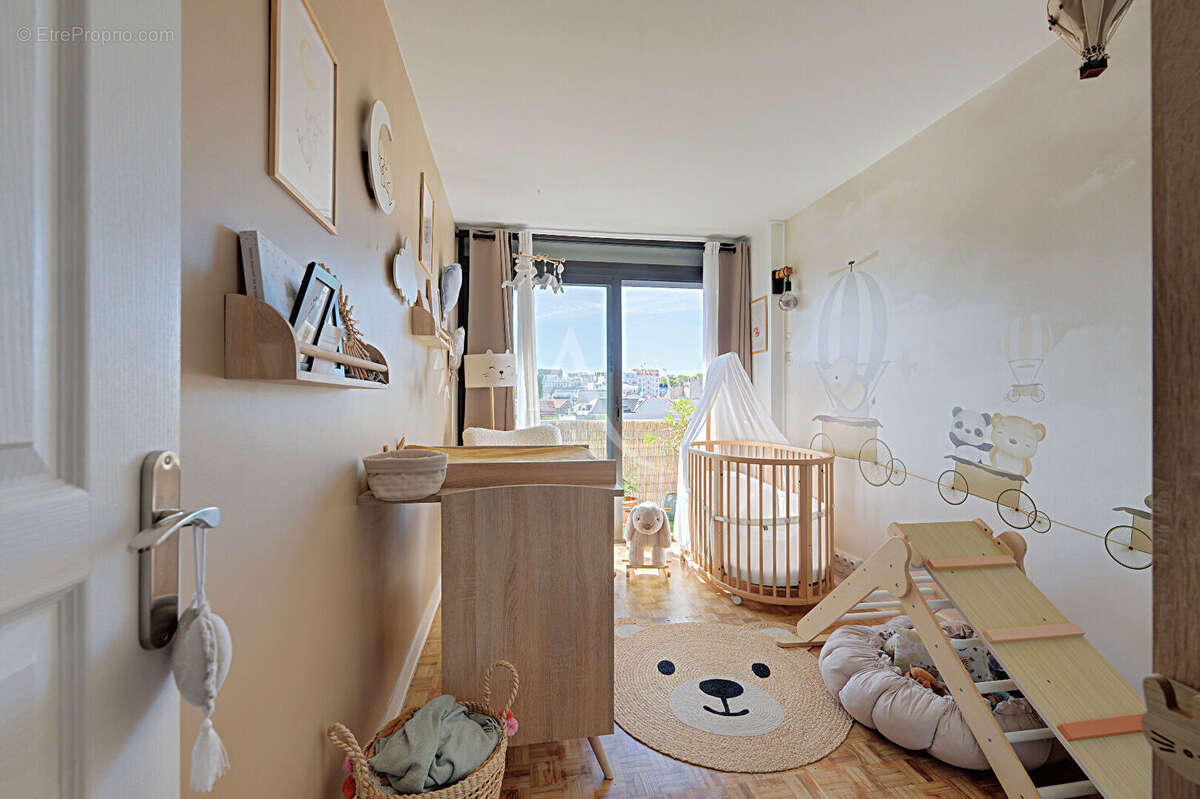Appartement à LE PERREUX-SUR-MARNE