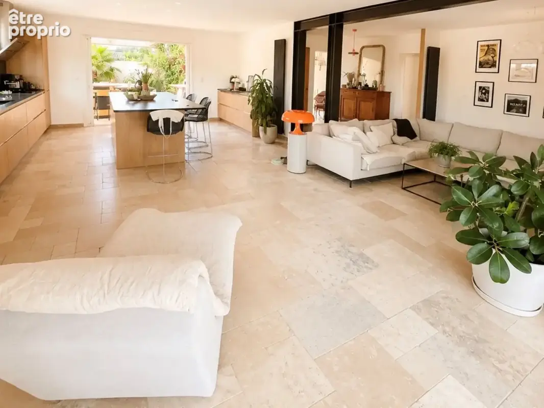 Fleury d'Aude Villa d'exception de type V de plain pied avec garage en sous-sol, SH 224 m2  avec vue dominante - photo 3