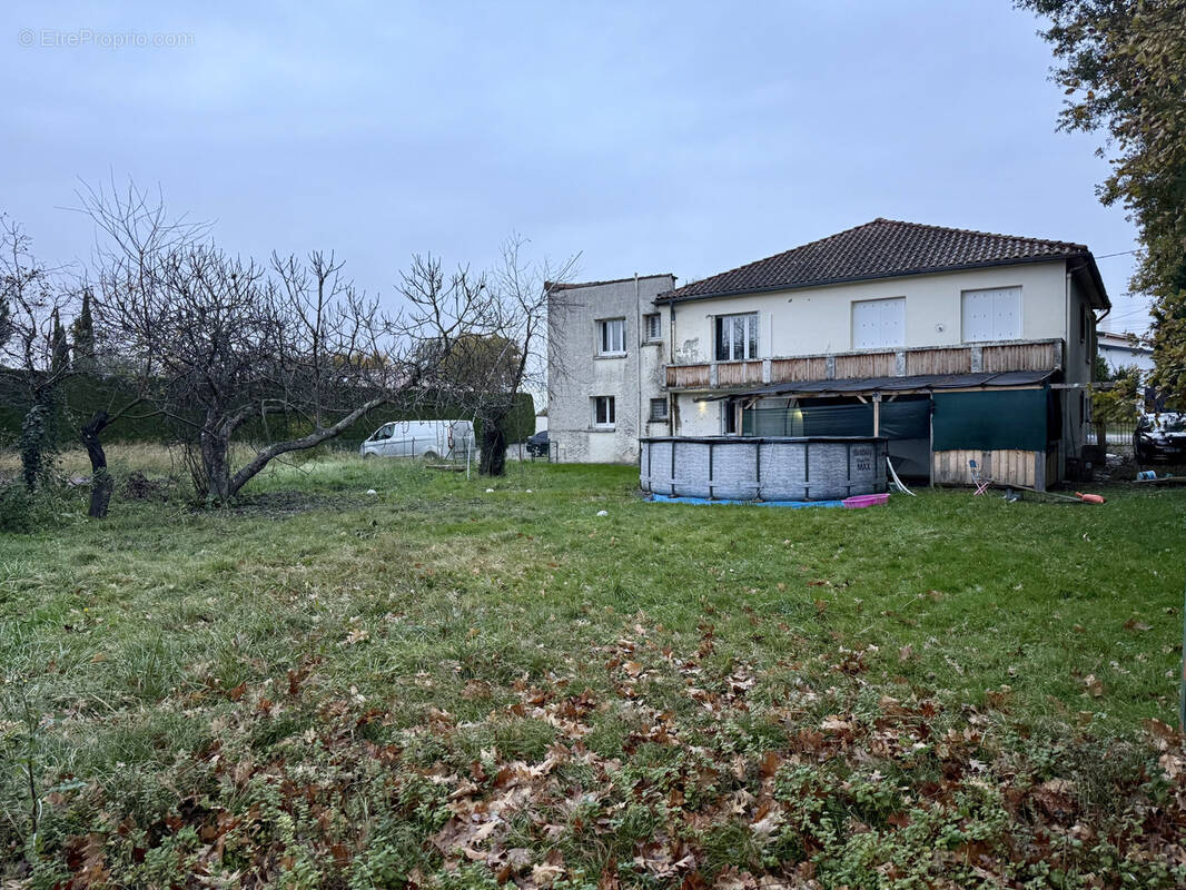 Appartement à SAINT-LYS