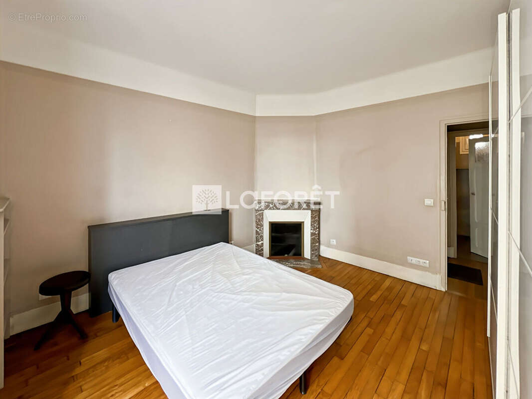 Appartement à MONTROUGE