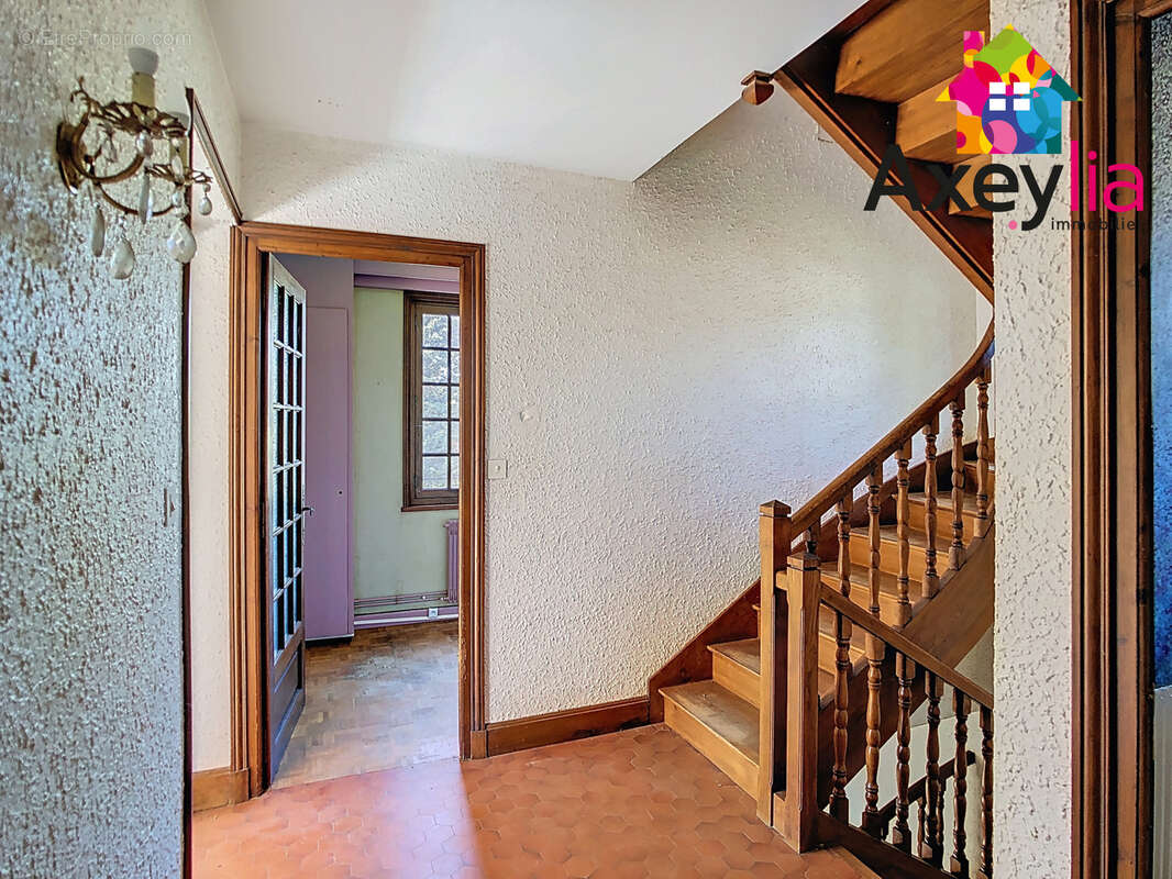 A vendre - st cyr de favieres - maison 5 chambres avec terrain - photo 2