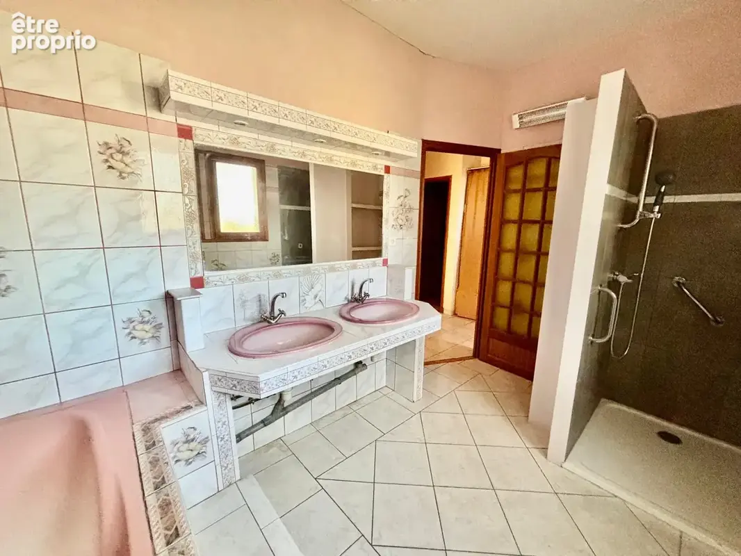 Valréas - maison  de 129 m2 avec garage  et jardin clos. - photo 14