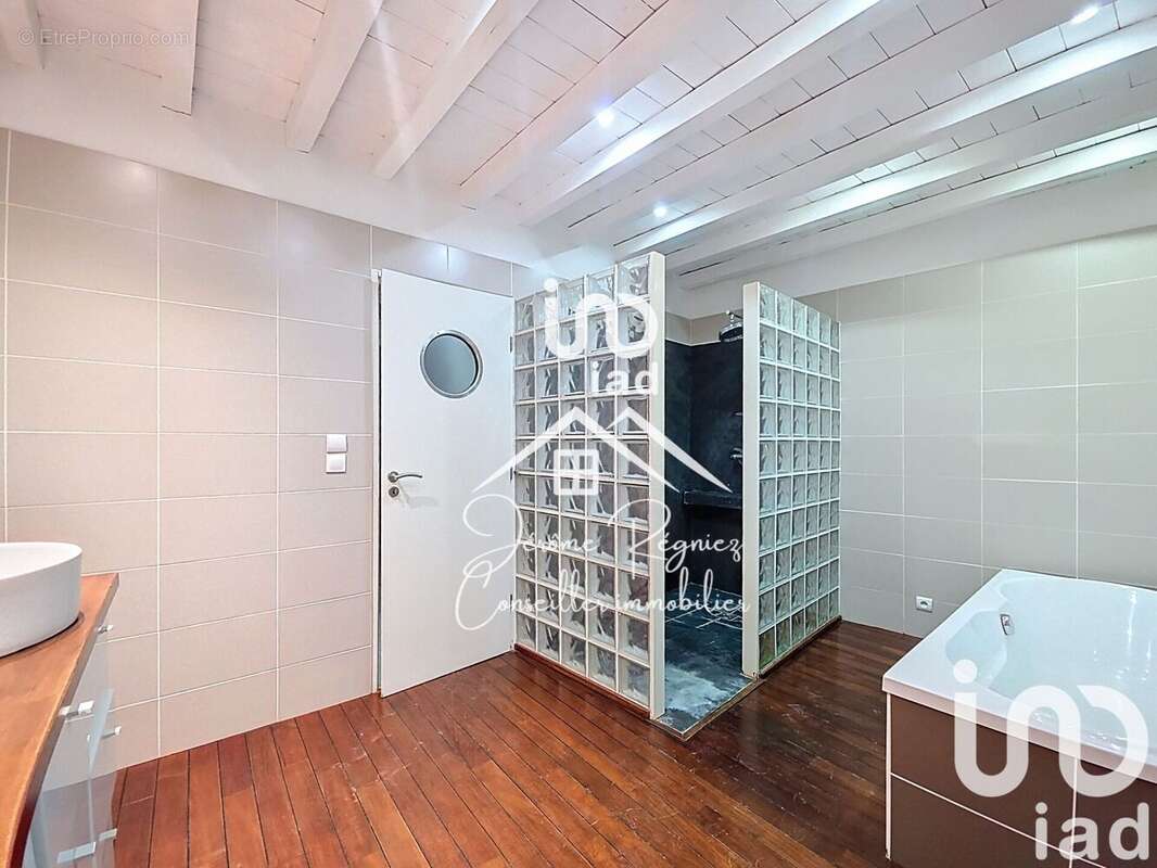 Photo 9 - Maison à LEVIGNEN